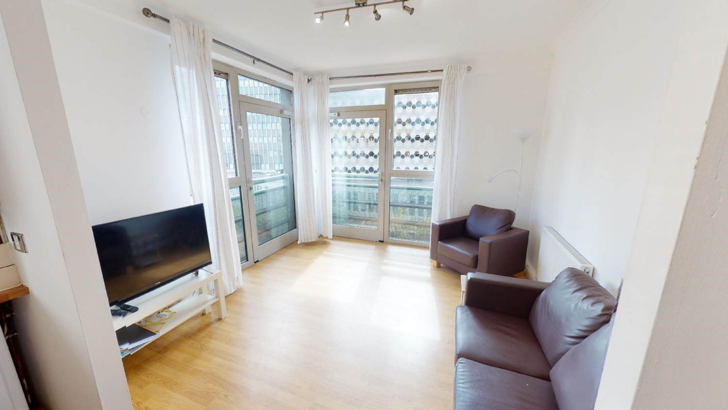 Flat 17 Loxley Court, St James Street, Nottingham, NG1 6FE
